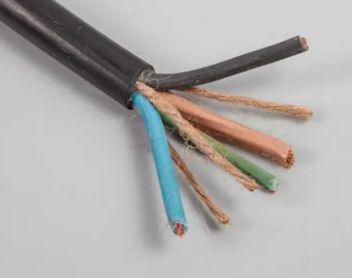 民興電線電纜就來(lái)跟大家談一下塑料電線電纜的制作工藝過(guò)程.jpg